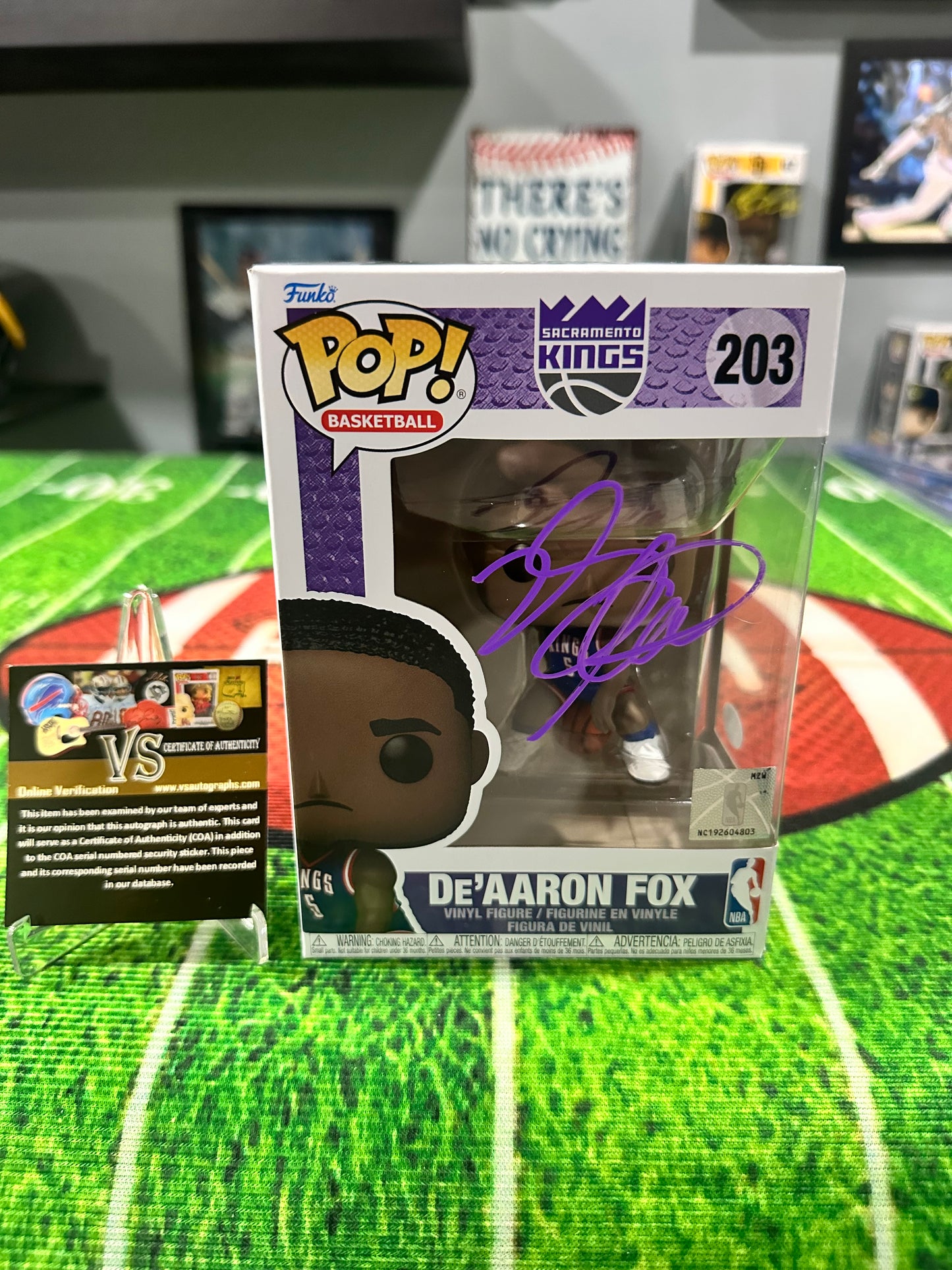 DeAaron Fox Sacraminto Kings Hand Signed Funko Pop # 203 W/ COA
