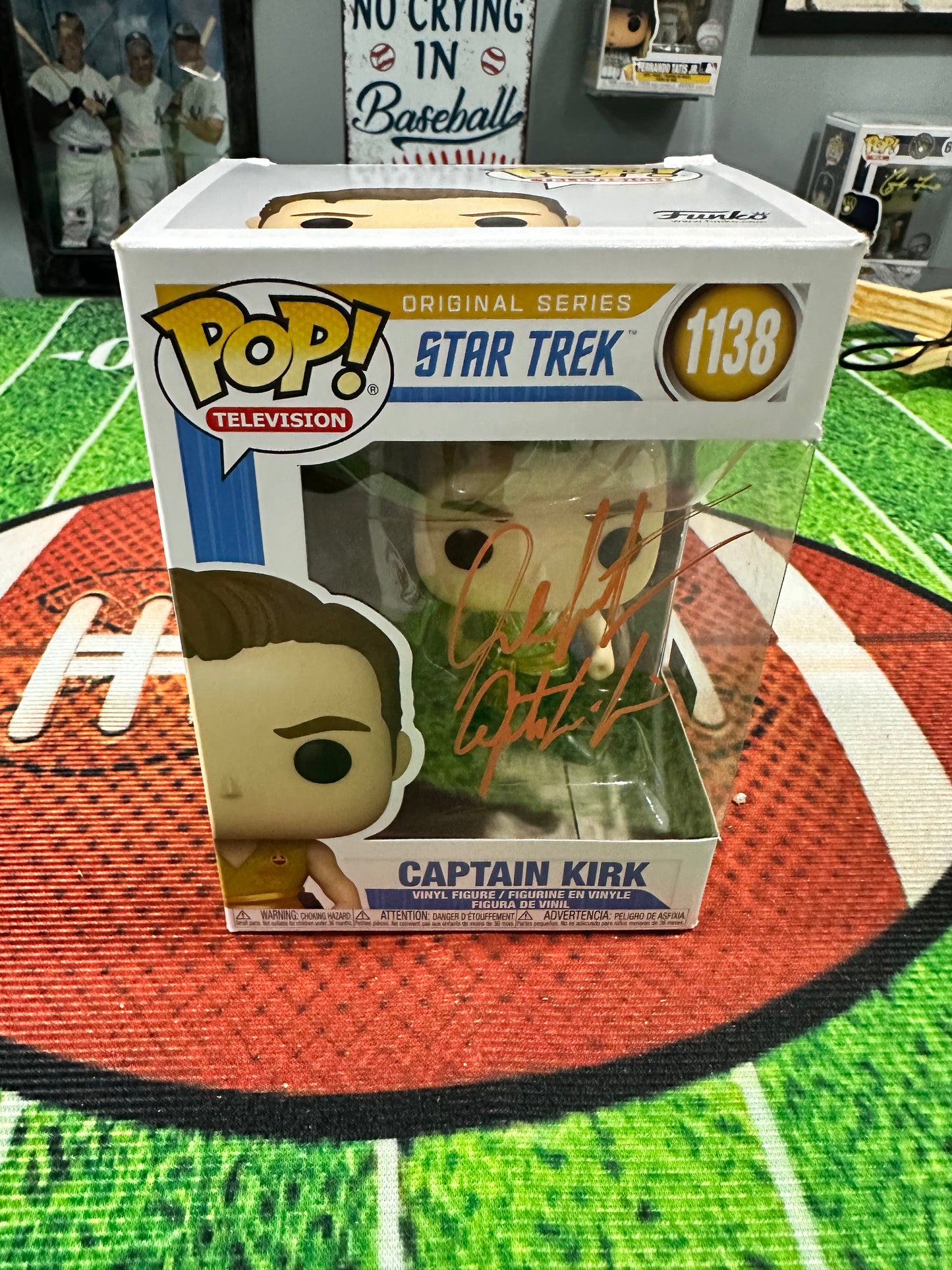 William Shatner Hand Signed " Captain Kirk " Funko Pop # 1138 W/COA