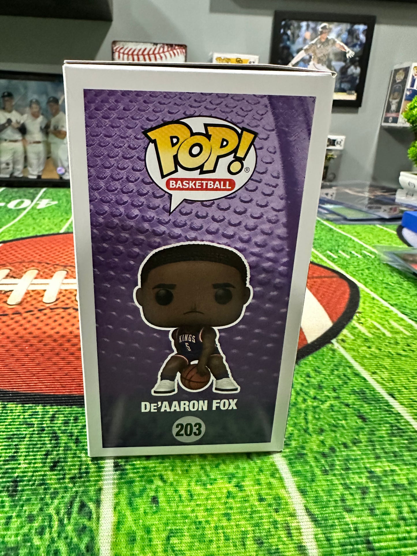 DeAaron Fox Sacraminto Kings Hand Signed Funko Pop # 203 W/ COA