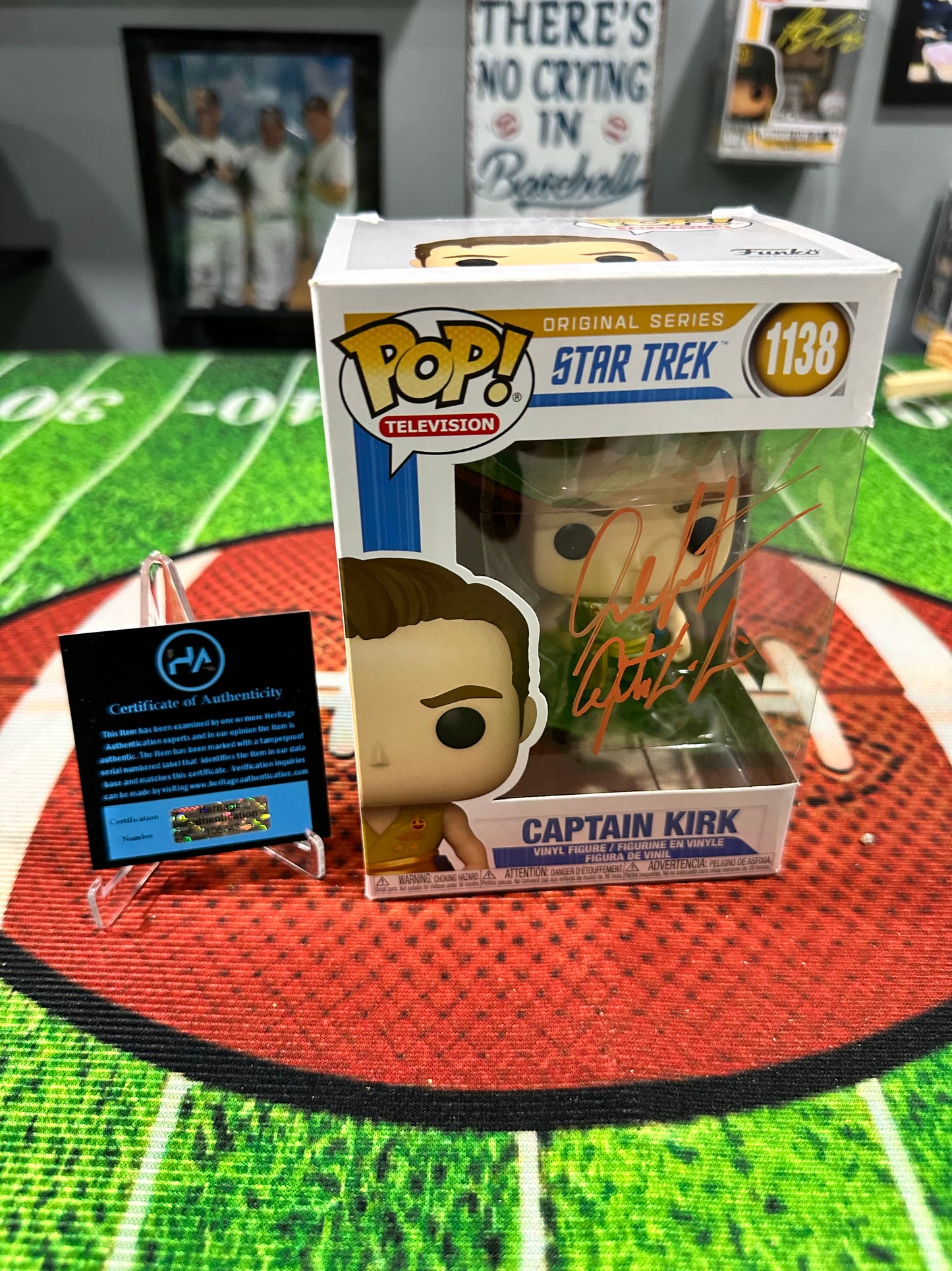 William Shatner Hand Signed " Captain Kirk " Funko Pop # 1138 W/COA