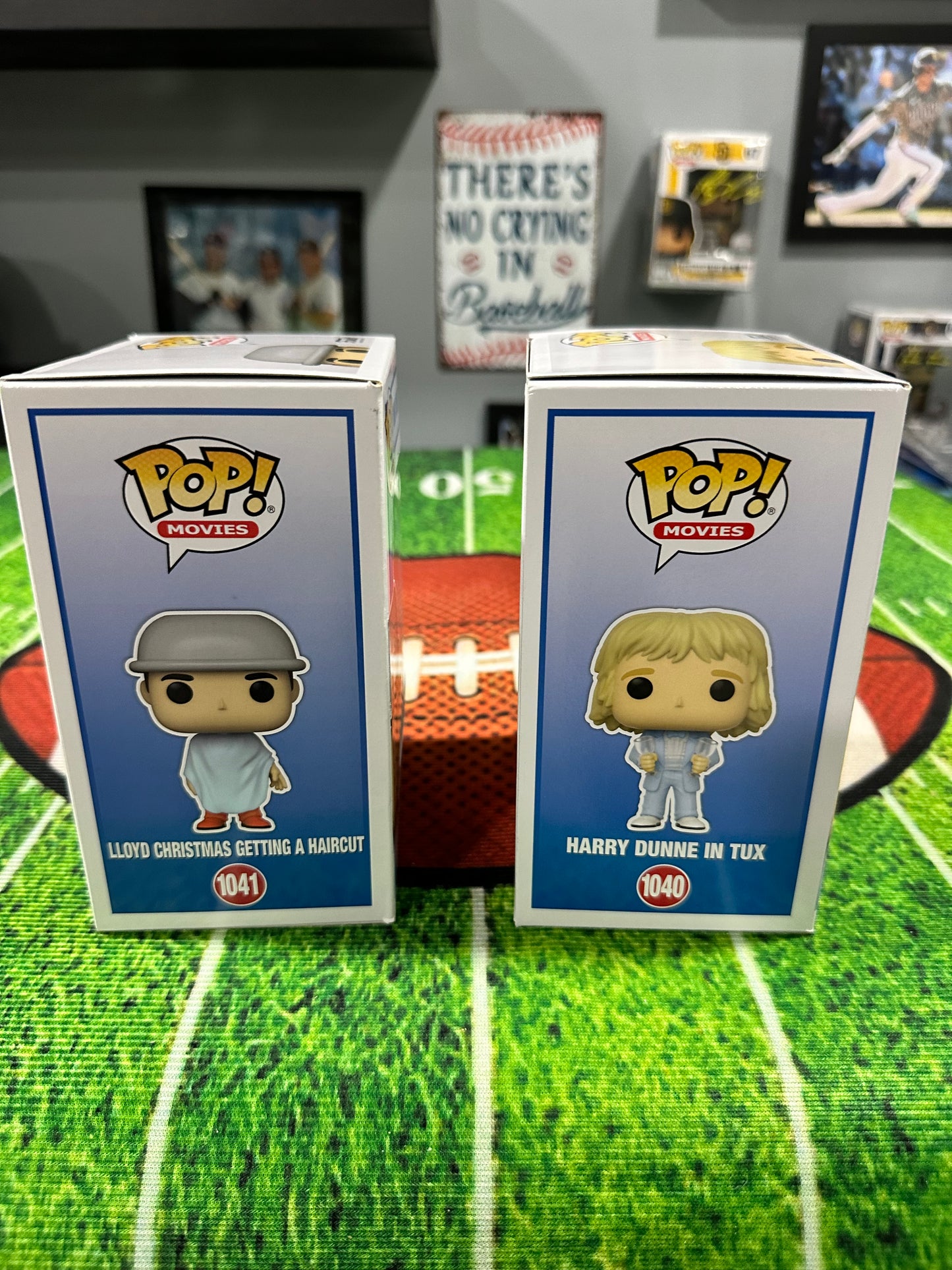 Jim Carrey & Jeff Daniels Each Hand Signed " Dumb And Dumber " Funko Pops # 1040. 1041) W/ COA