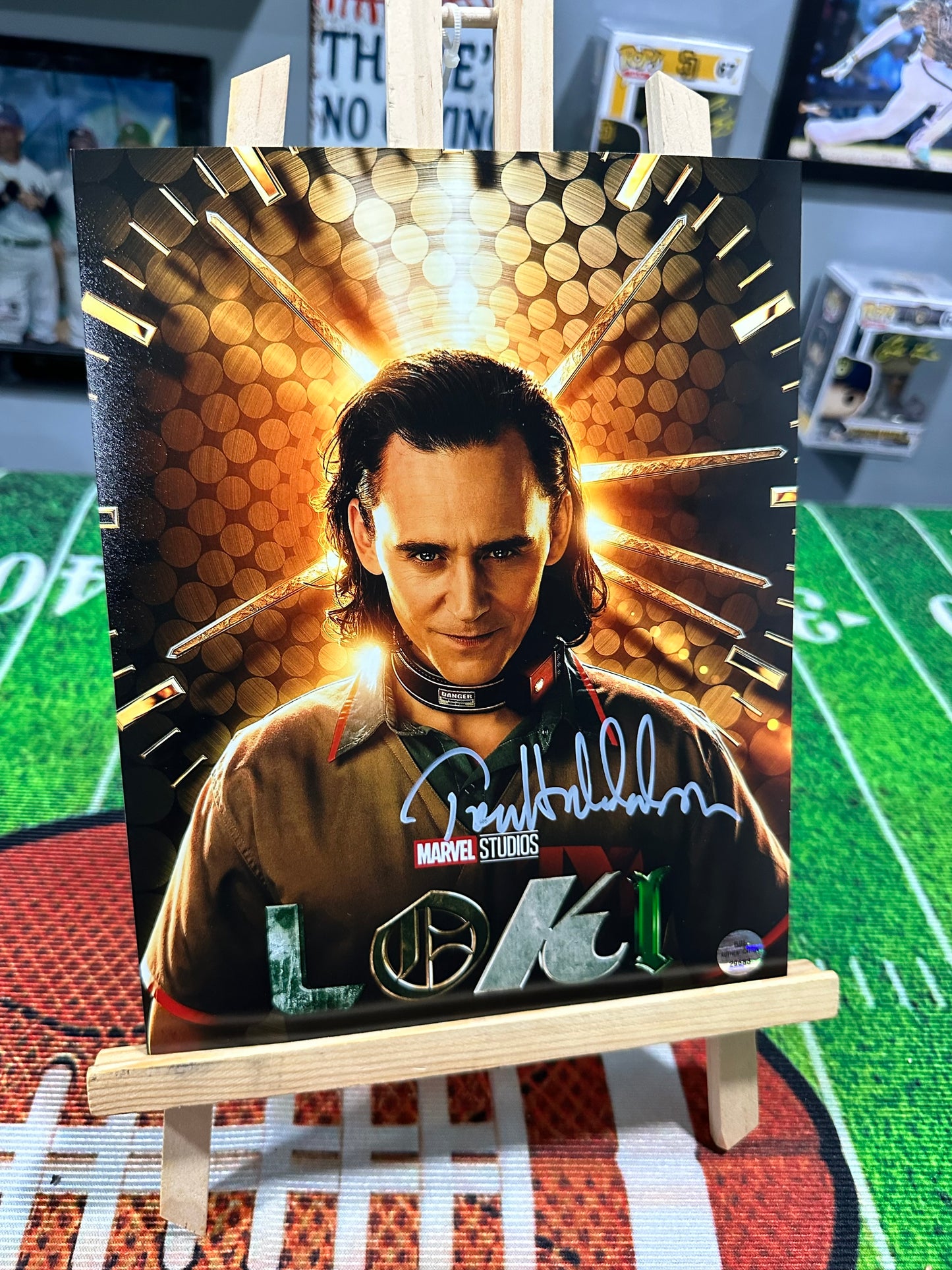 Tom Hiddleston “Loki” Marvels Hand Signed 8x10 Photo w/COA